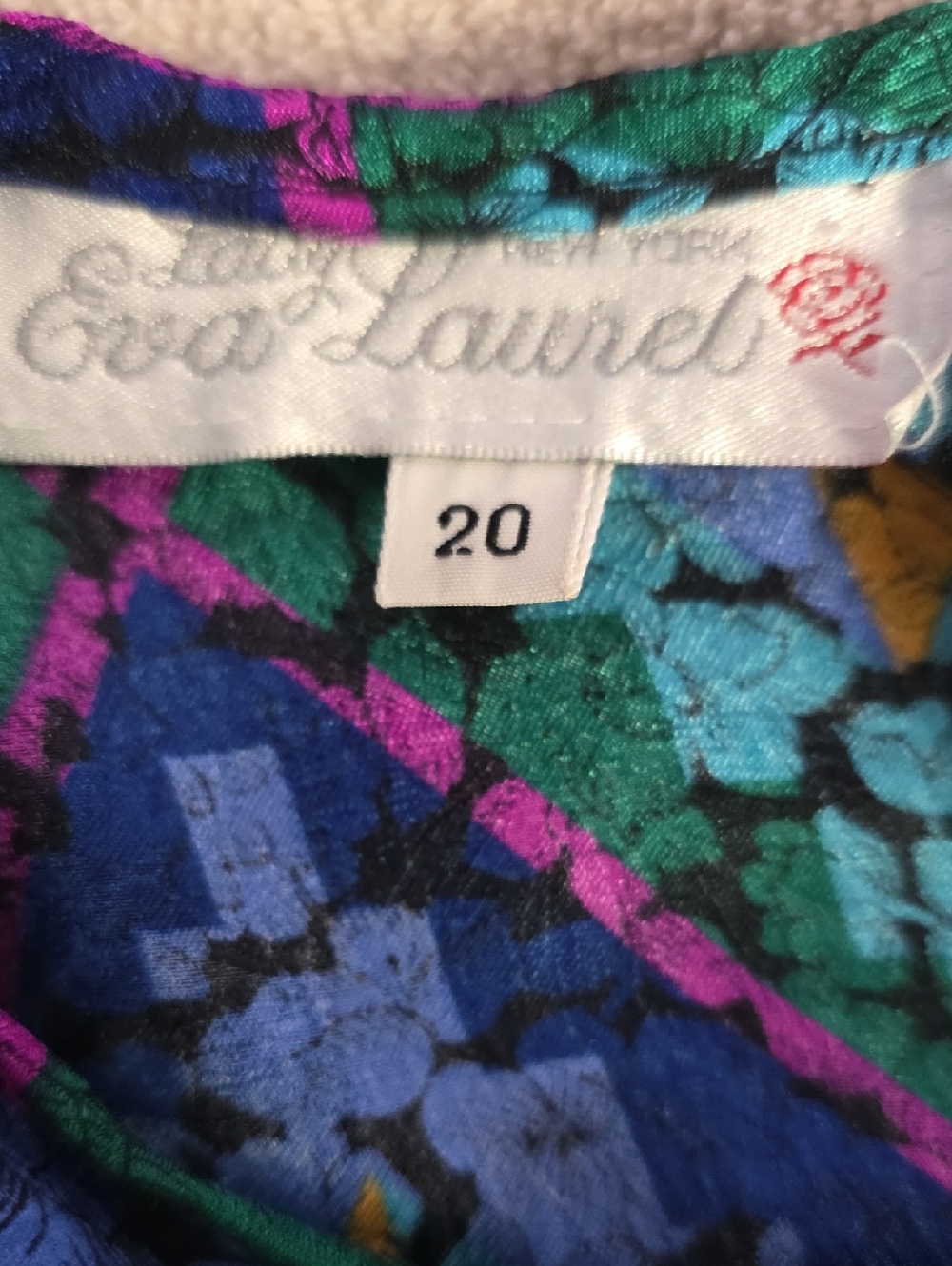Lady Eva Laurel Floral Print Top - Blue, Green, Purple - Picture 4 of 4